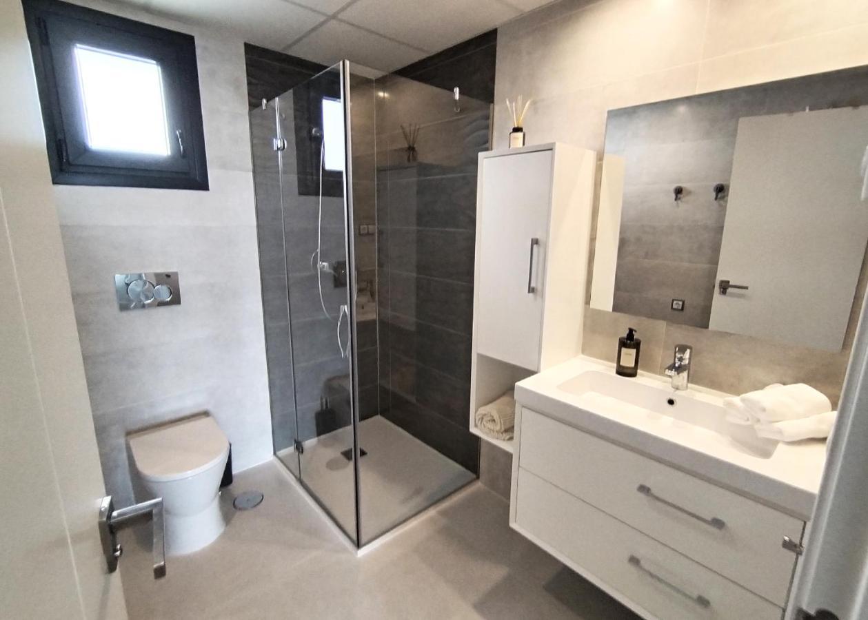 Luxury Apartment Infinity View آريناليس ديل سول المظهر الخارجي الصورة
